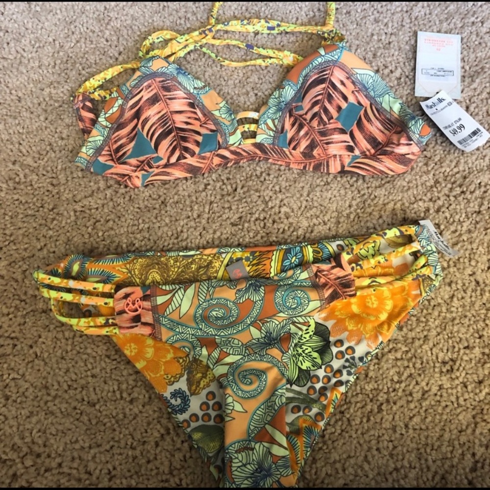 Tropical printed reversible Bikini